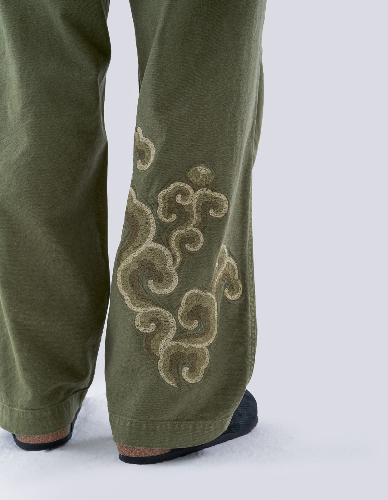 5031 Tibetan Clouds Track Pants Olive