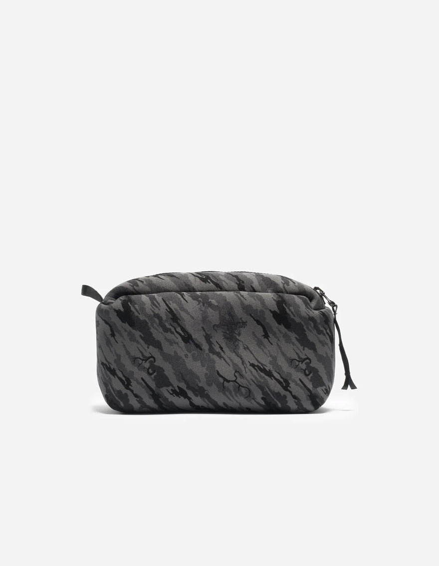 5133 Bonsai Forest Camo Pouch Night