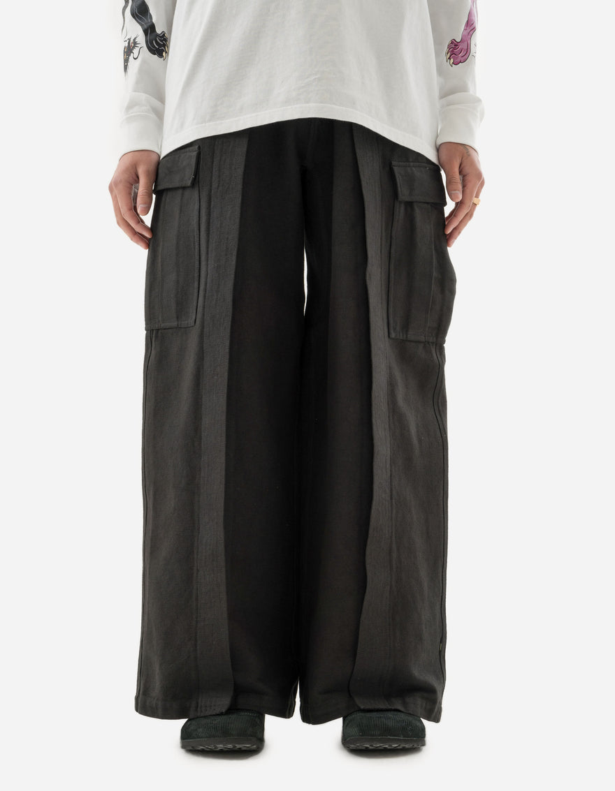 5329 Hakama Cargo Track Pants Black