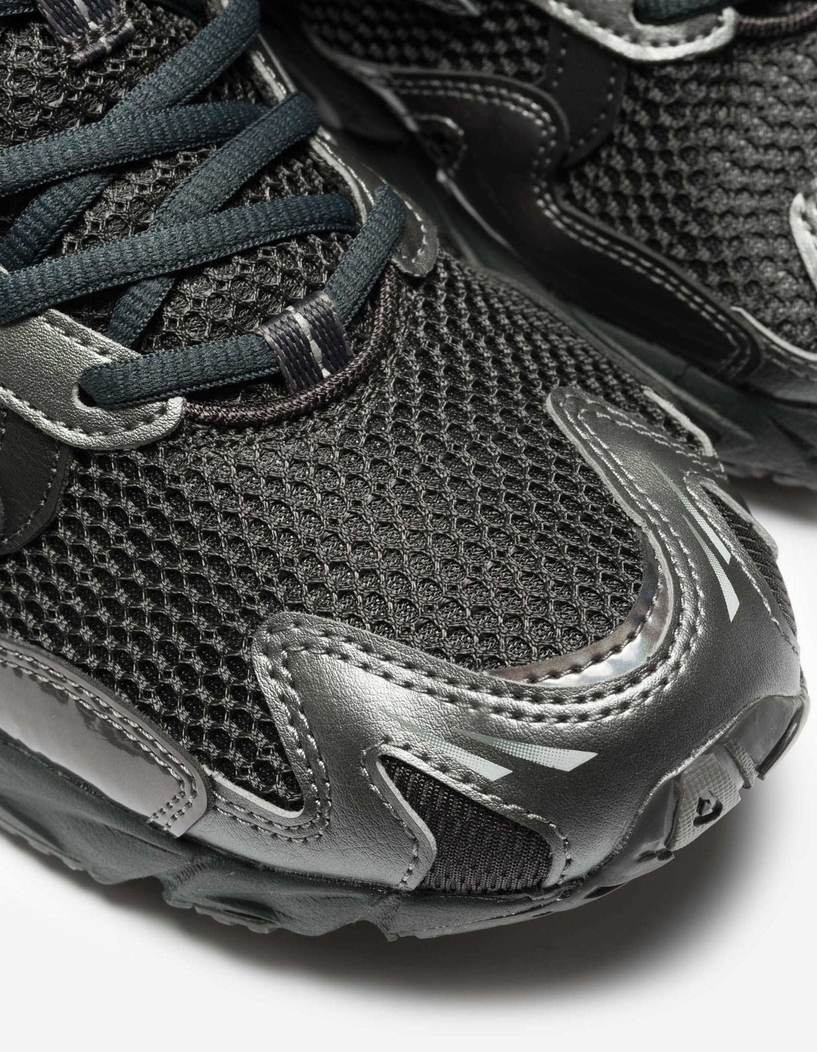 Wave Rider 10 Black Sand/Black Sand/Metallic Gray