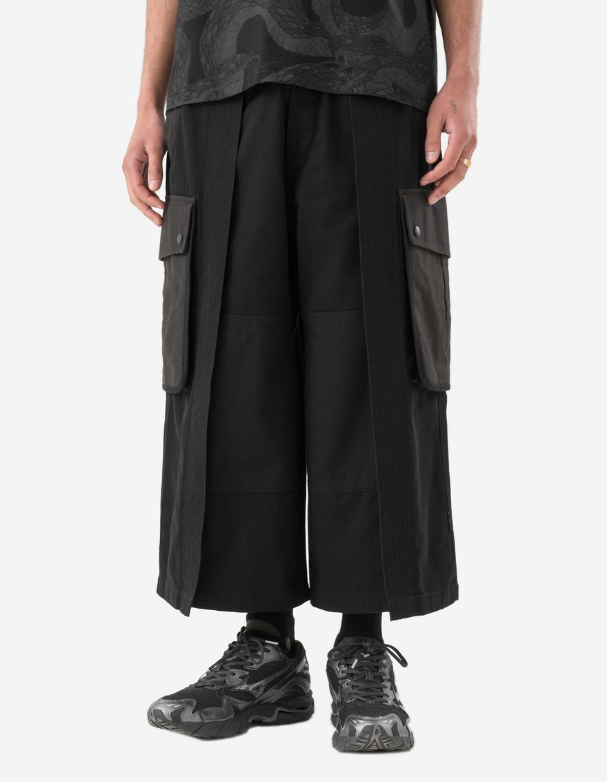 6052 M42 Hakama Cropped Track Pants Black