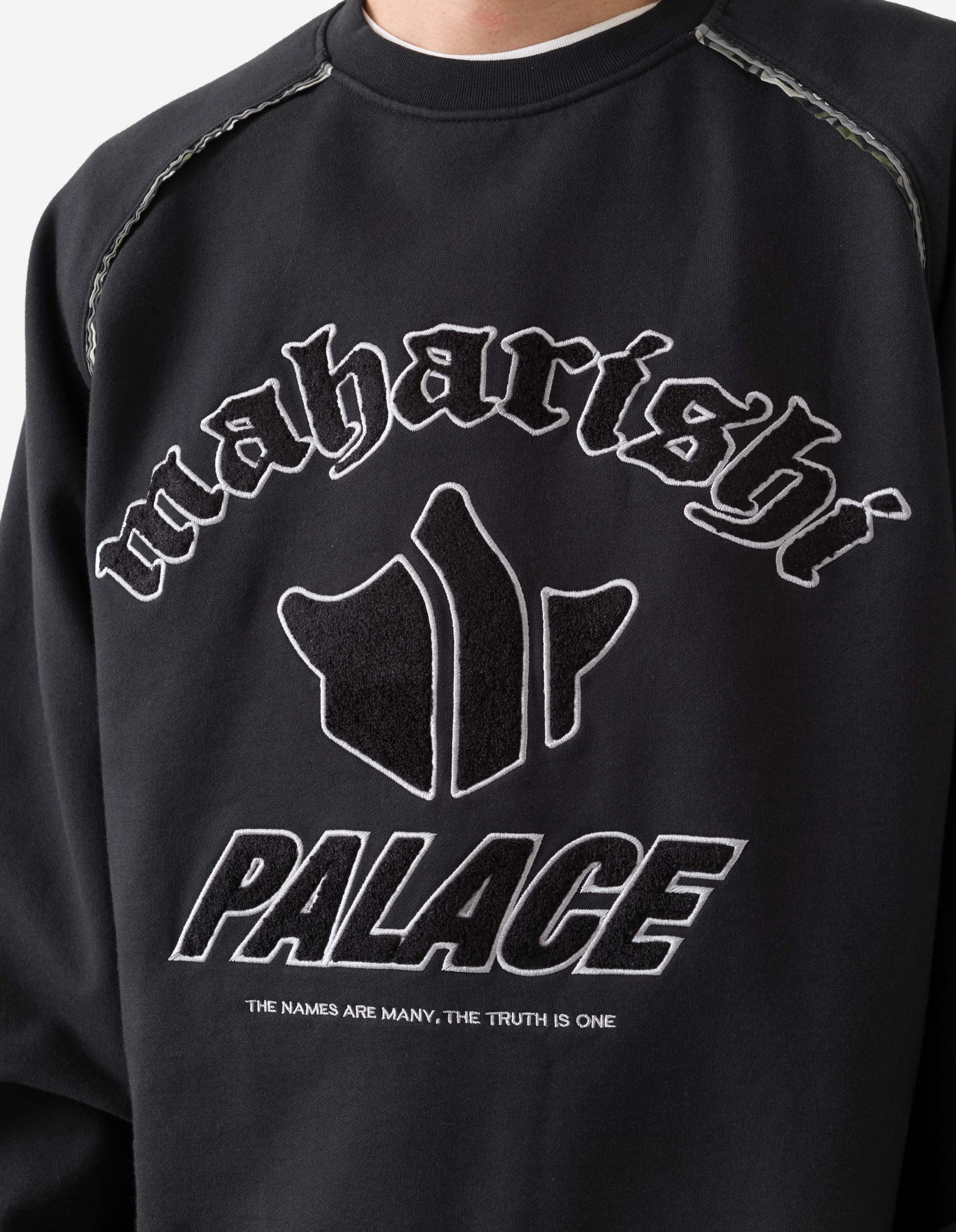 Palace Maharishi Temple Crew Black