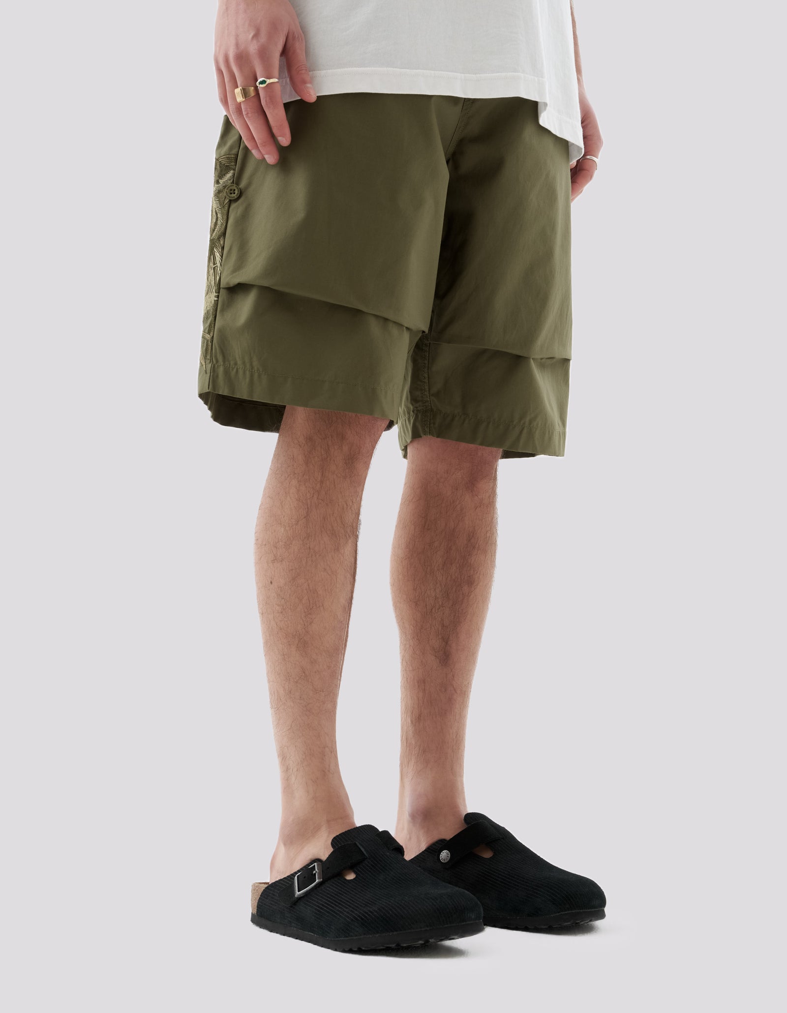 5099 Maha Tiger Loose Snoshorts Olive OG-107F