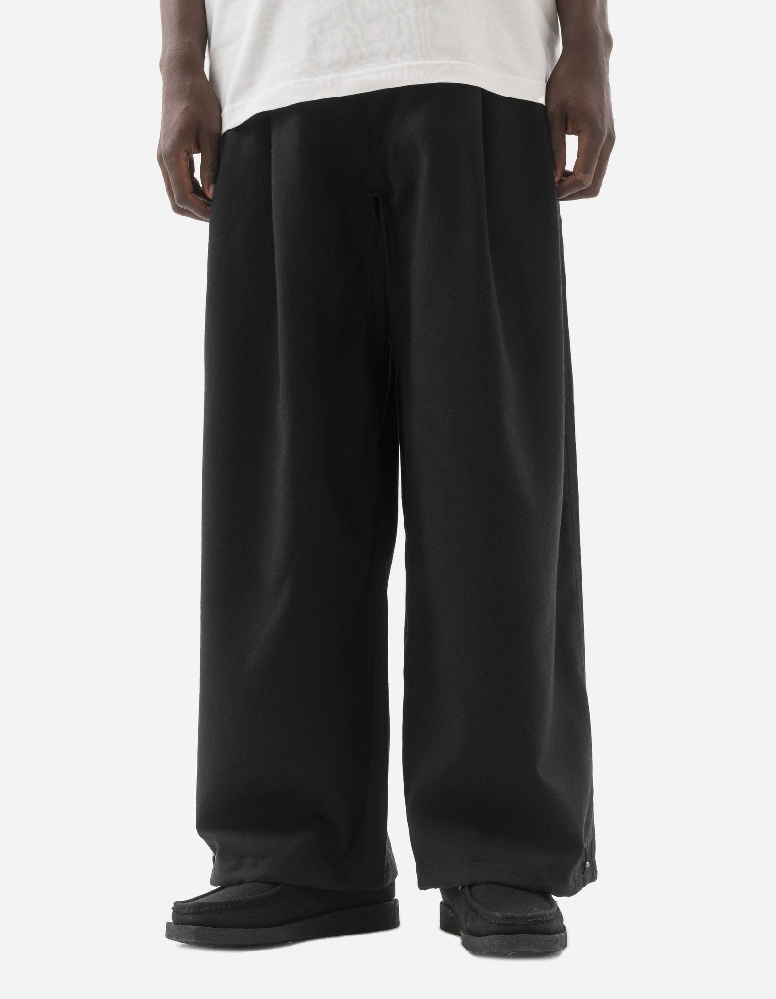 6058 Asymmetrical Wool Pleated Pants Black