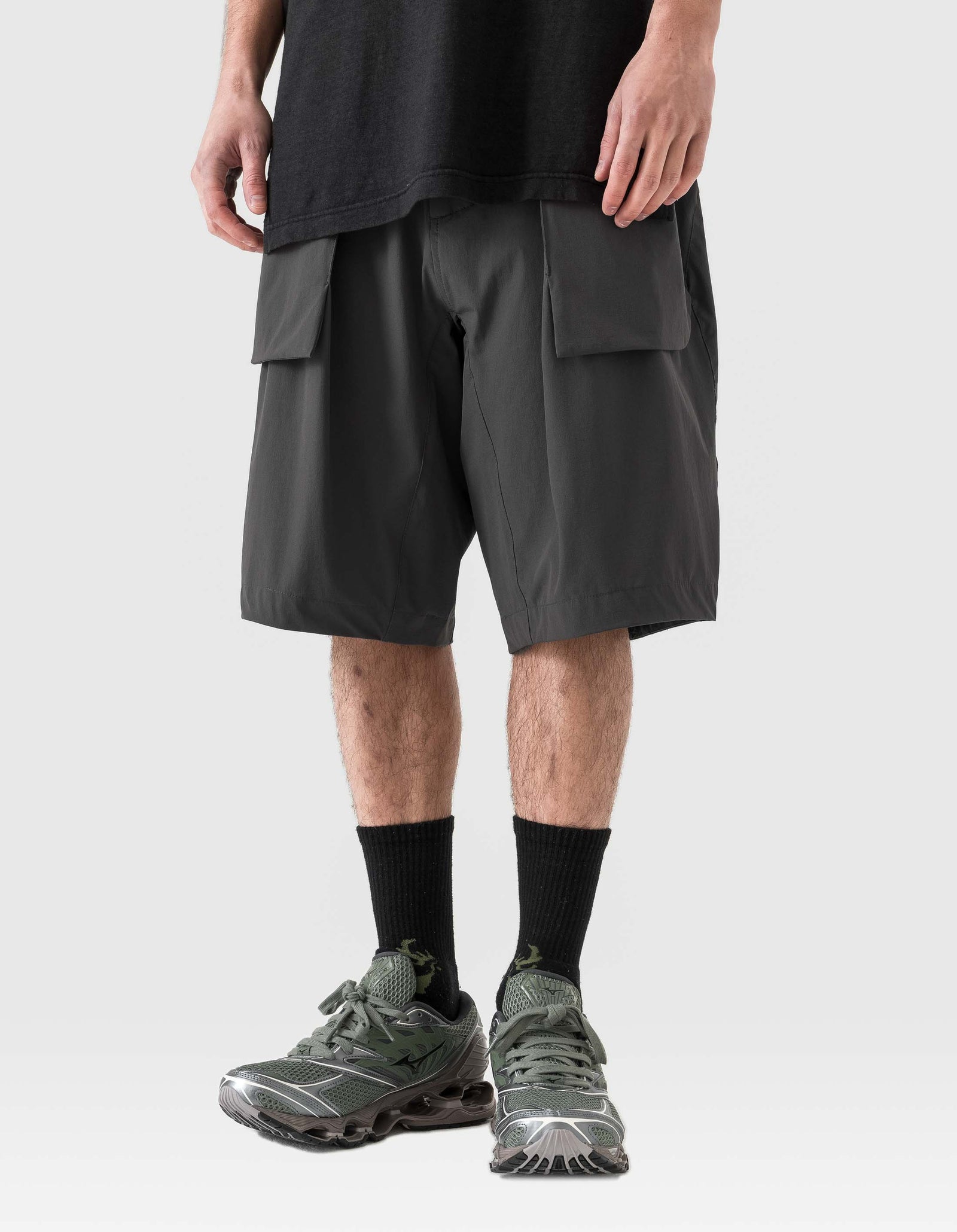 6042 Recycled Nylon Cargo Shorts Charcoal