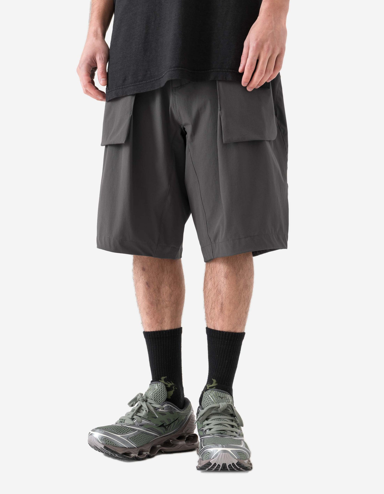 6042 Recycled Nylon Cargo Shorts Charcoal