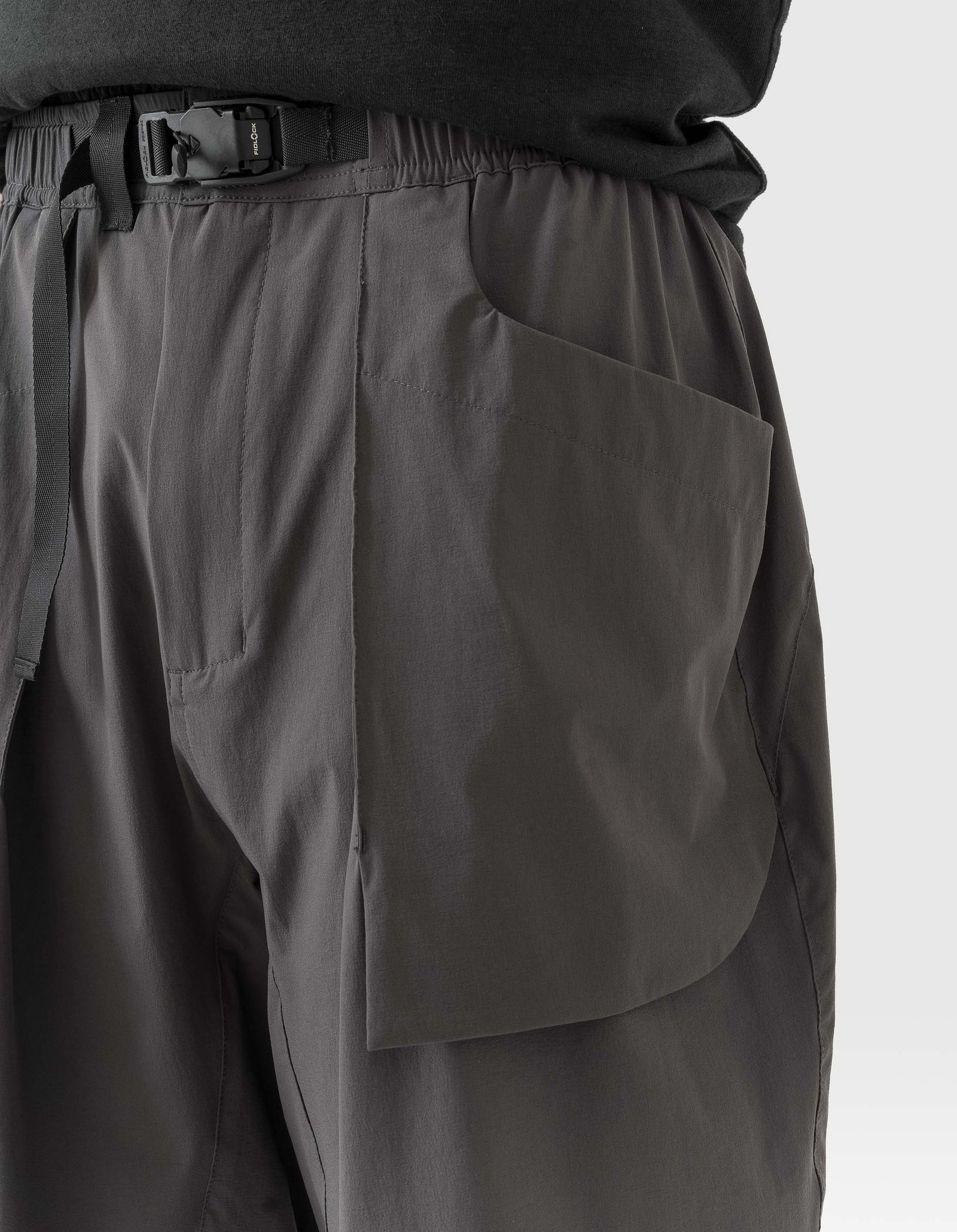 6042 Recycled Nylon Cargo Shorts Charcoal