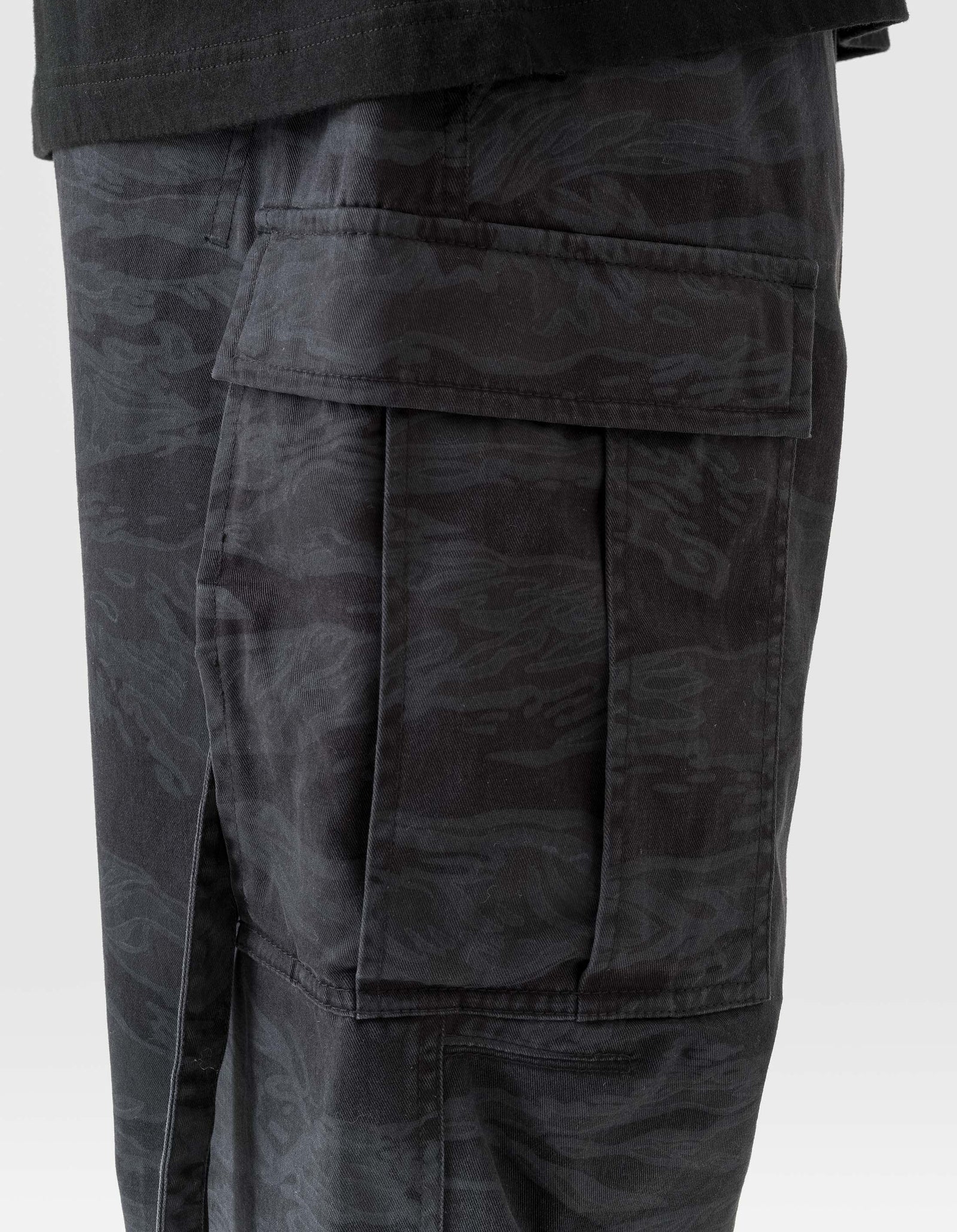 6075 Tigerstripe Cargo Track Pants Subdued Night