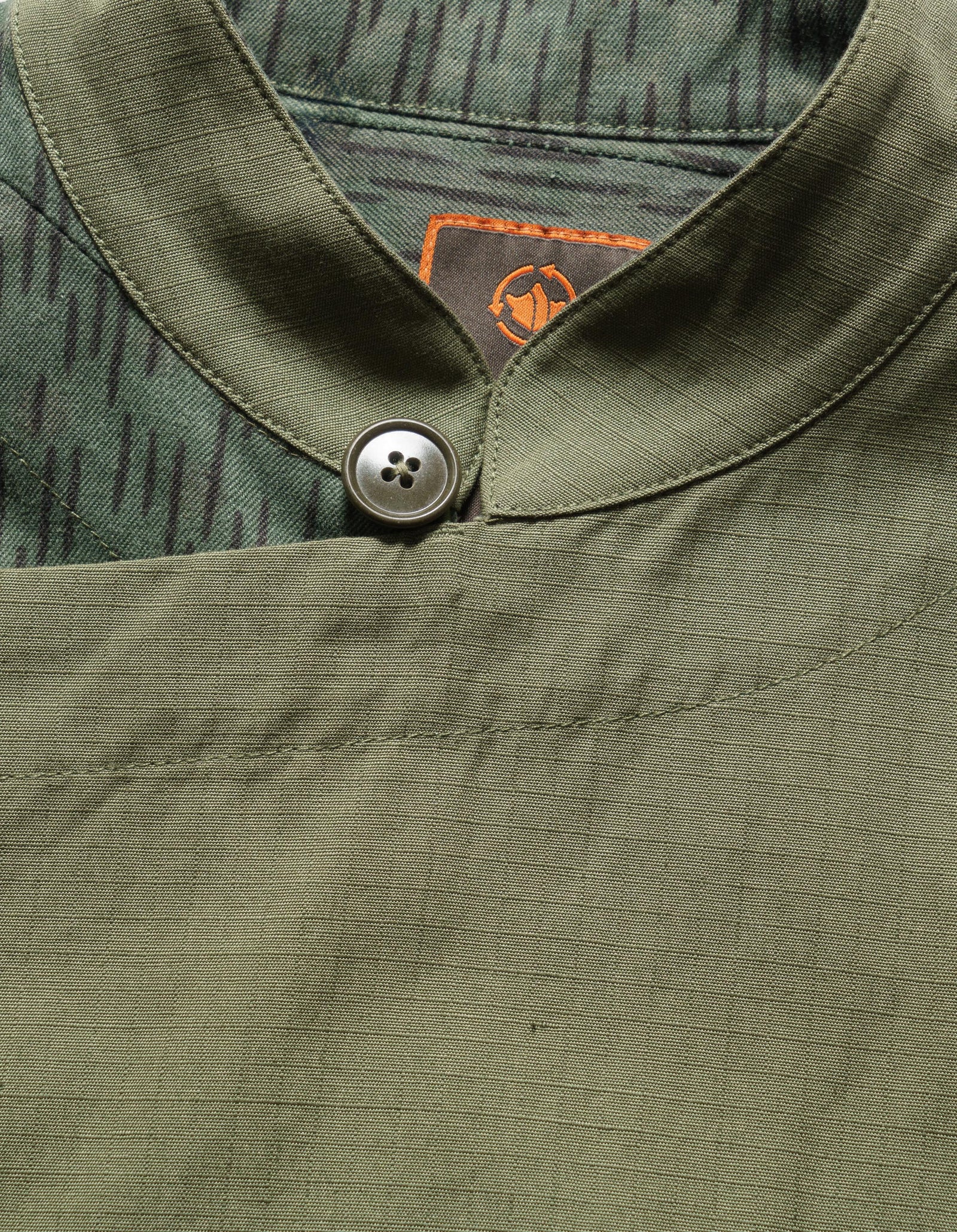 6084 Upcycled Monk Shirt Olive