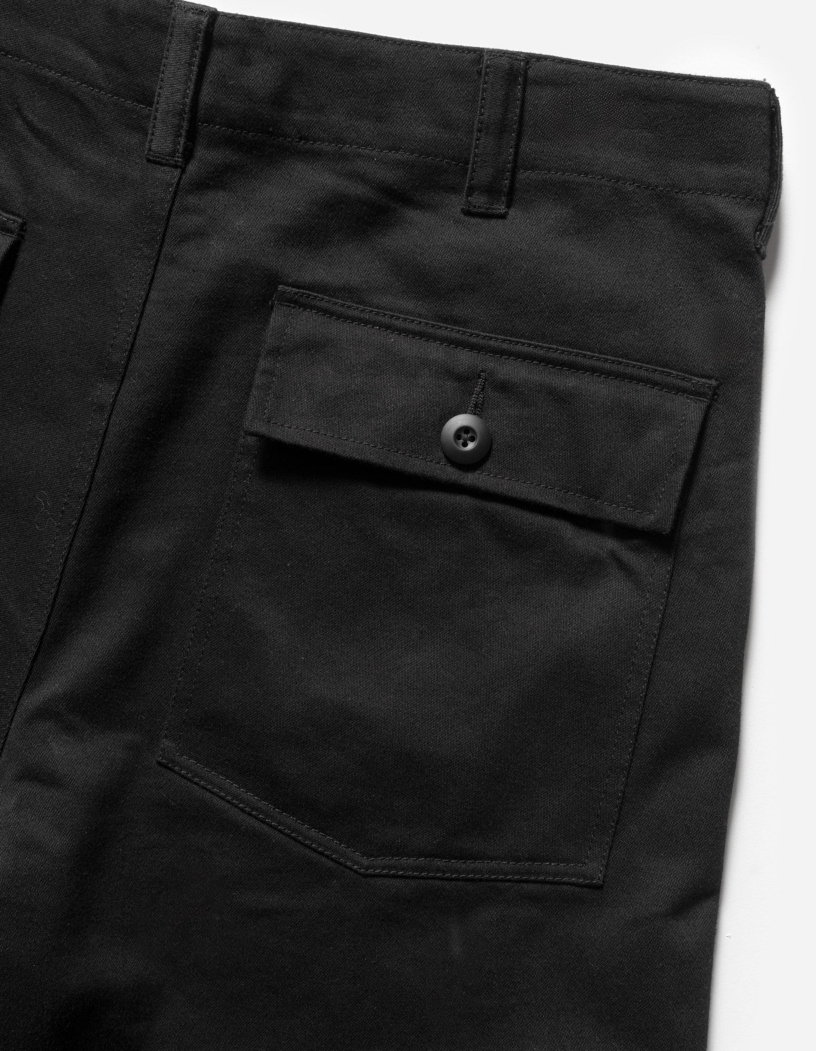 6107 Utility Deck Shorts Black