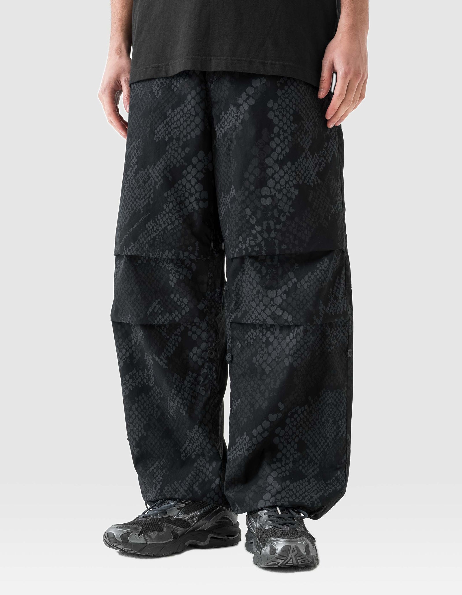 6111 Camo Loose Snopants® Subdued Night