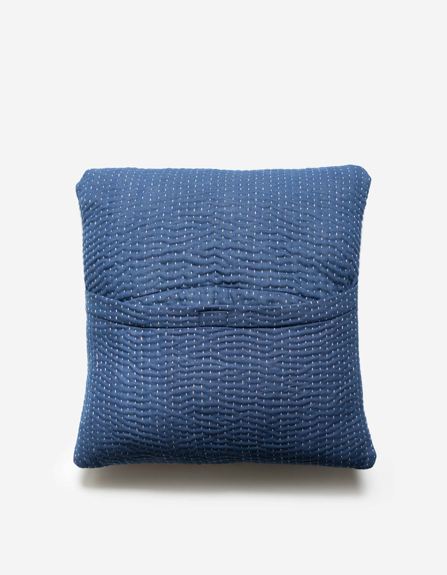 1471 Mahaboro Cushion Navy/Ecru